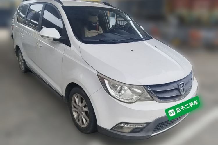 Used Baojun 730 2014 1.5L manual standard version 5 seats Front Right 45 Deg