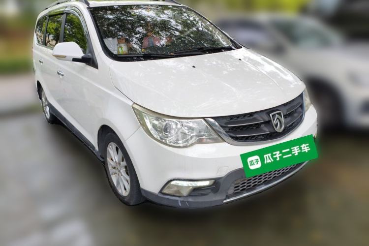 Used Baojun 730 2014 1.5L Manual Luxury Navigation ESP Version 7 Seats Front Right 45 Deg