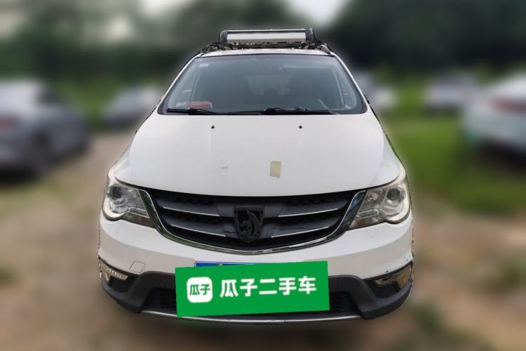 Used Baojun 730 2014 1.5L manual Comfort ESP version 7 seats Front