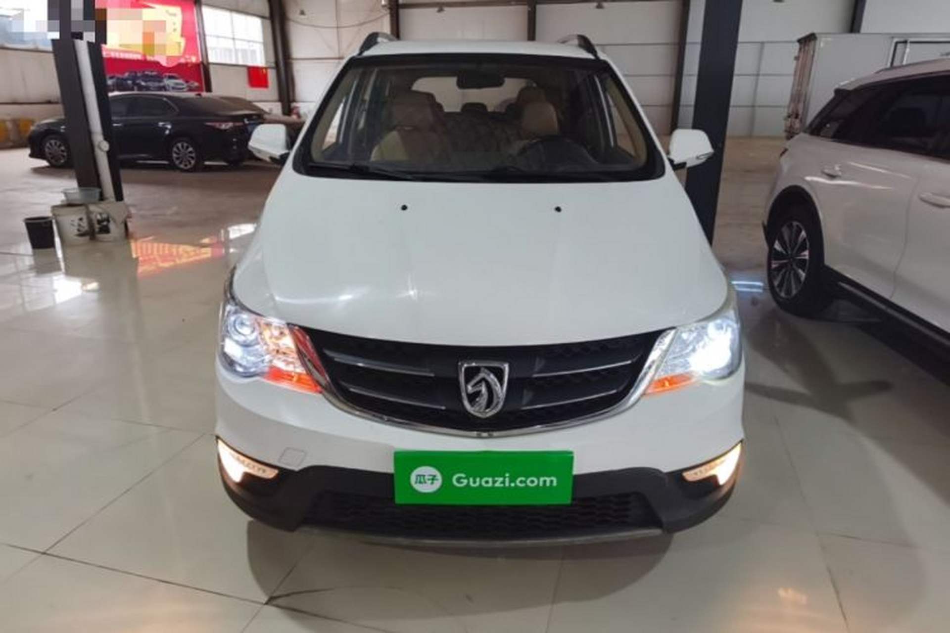 Used Baojun 730 2014 1.5L manual Comfort ESP version 7 seats Front