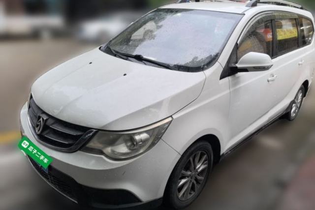 Used Baojun 730 2014 1.5L manual standard trim 7 seats