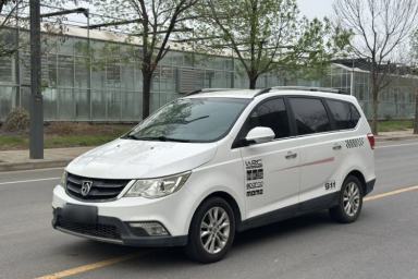 Used Baojun 730 2014 1.5L manual Comfort ESP version 7 seats