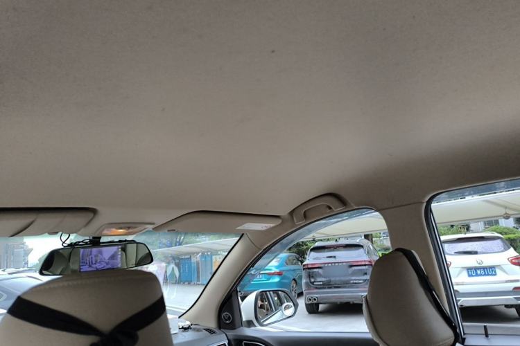 Used Baojun 730 2014 1.5L manual Comfort version 7 seats Headliner