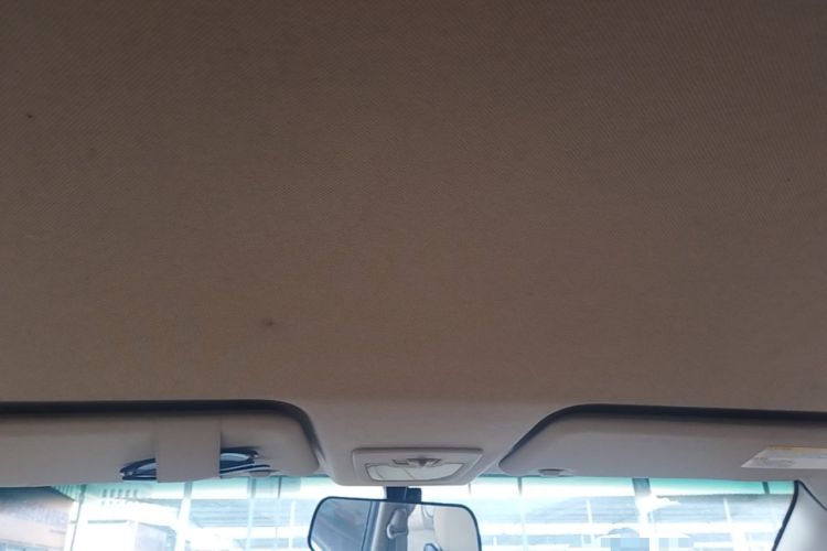 Used Baojun 730 2014 1.5L manual standard version 5 seats Headliner