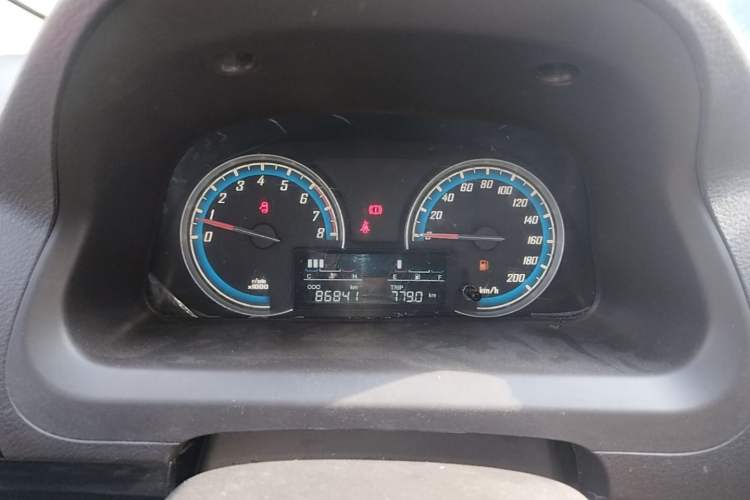 Used Baojun 730 2014 1.5L Manual Luxury Navigation ESP Version 7 Seats Instrument Cluster