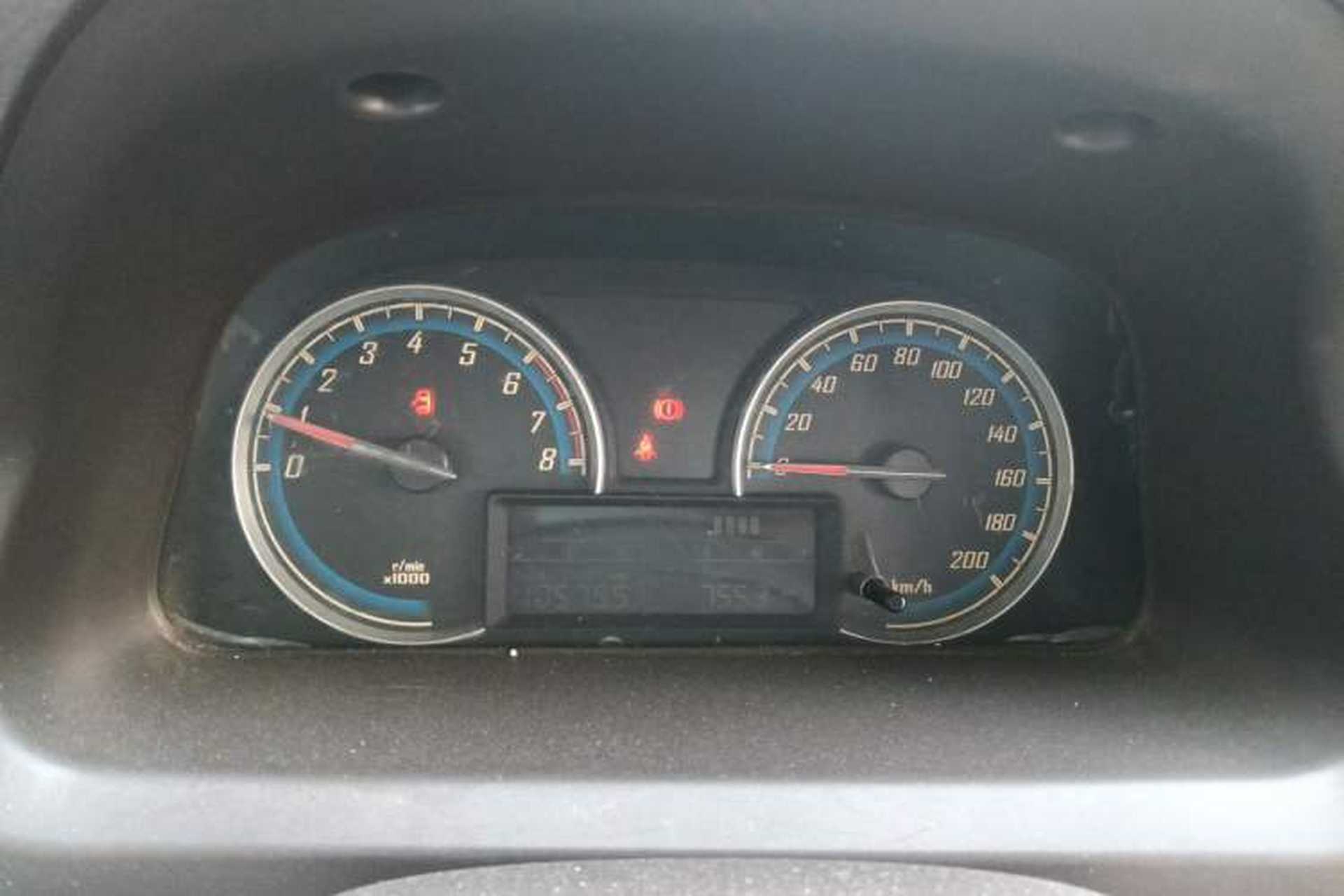 Used Baojun 730 2014 1.5L manual Comfort version 7 seats Instrument Cluster