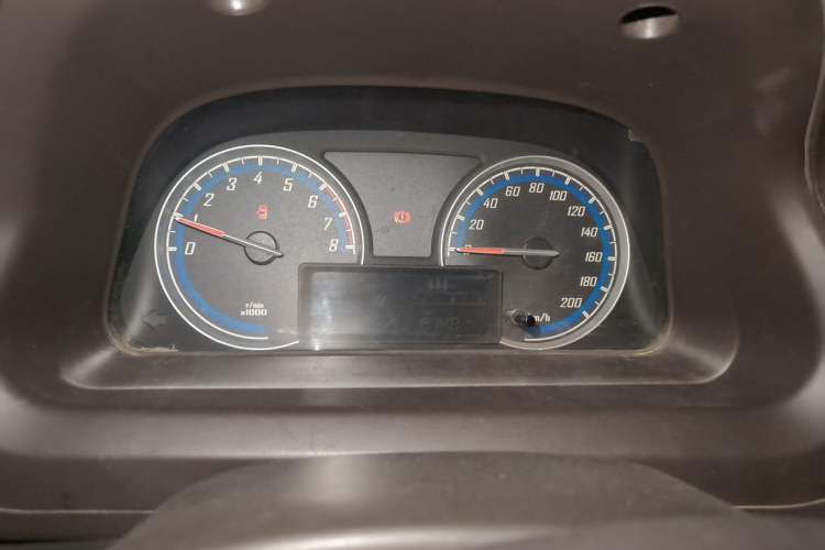 Used Baojun 730 2014 1.5L manual luxury trim 7 seats Instrument Cluster