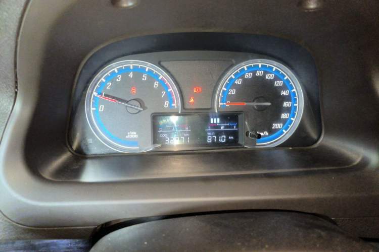 Used Baojun 730 2014 1.5L manual Comfort version 7 seats Instrument Cluster