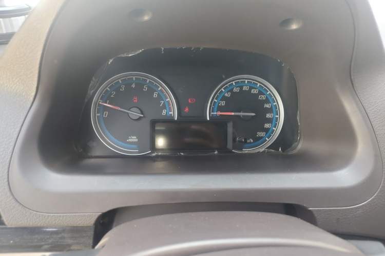 Used Baojun 730 2014 1.5L manual Comfort version 7 seats Instrument Cluster