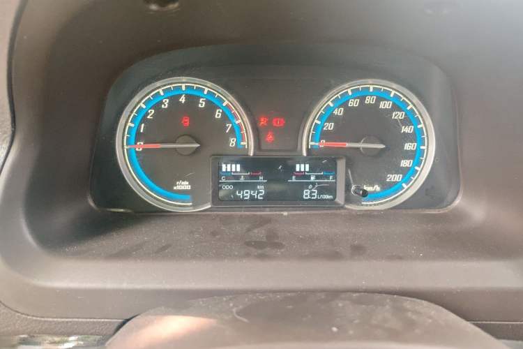 Used Baojun 730 2014 1.5L Manual Luxury Navigation ESP Version 7 Seats Instrument Cluster