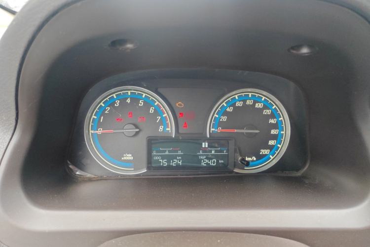 Used Baojun 730 2014 1.5L manual Comfort version 7 seats Instrument Cluster