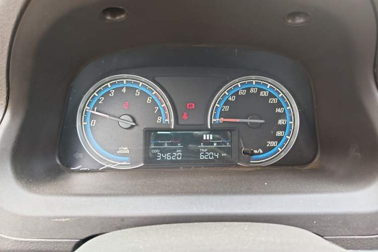 Used Baojun 730 2014 1.5L manual Comfort ESP version 7 seats Instrument Cluster