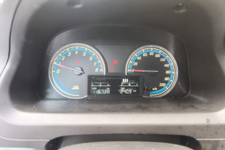 Used Baojun 730 2014 1.5L manual Comfort version 7 seats Instrument Cluster
