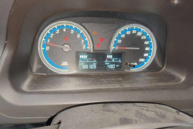 Used Baojun 730 2014 1.5L manual Comfort version 7 seats Instrument Cluster