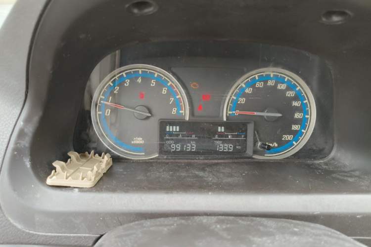 Used Baojun 730 2014 1.5L manual luxury trim 7 seats Instrument Cluster