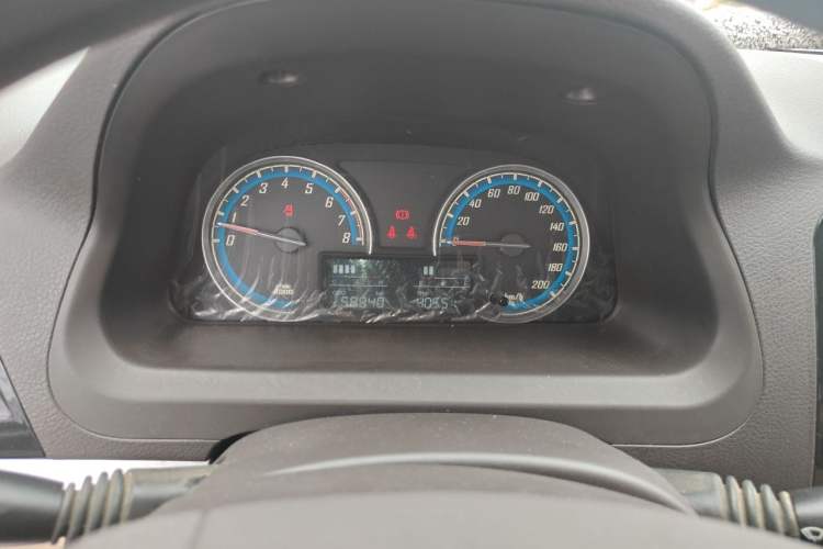 Used Baojun 730 2014 1.5L manual standard trim 7 seats Instrument Cluster