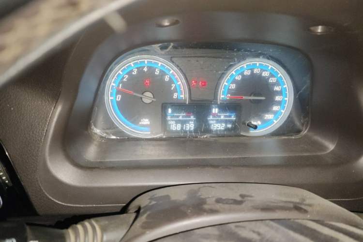 Used Baojun 730 2014 1.5L manual luxury trim 7 seats Instrument Cluster
