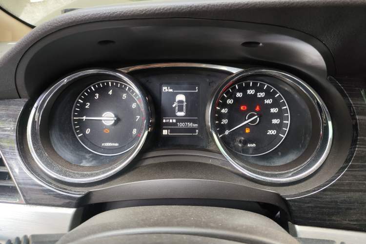 Used Baojun 730 2014 1.5L manual Comfort version 7 seats Instrument Cluster