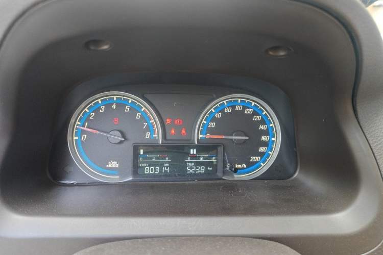 Used Baojun 730 2014 1.5L manual Comfort version 7 seats Instrument Cluster