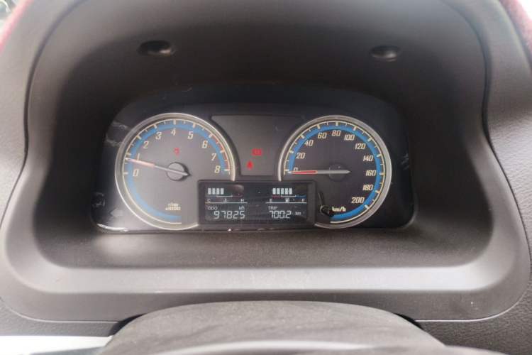 Used Baojun 730 2014 1.5L manual standard trim 7 seats Instrument Cluster