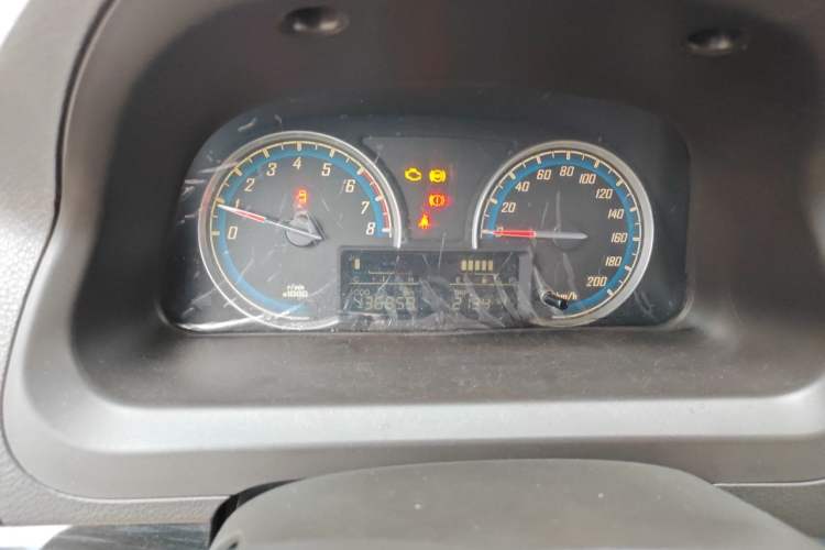 Used Baojun 730 2014 1.5L manual luxury trim 7 seats Instrument Cluster