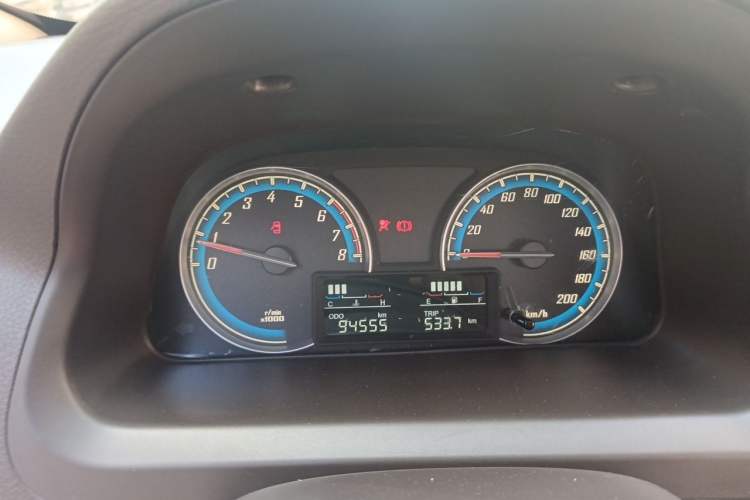 Used Baojun 730 2014 1.5L manual Comfort version 7 seats Instrument Cluster