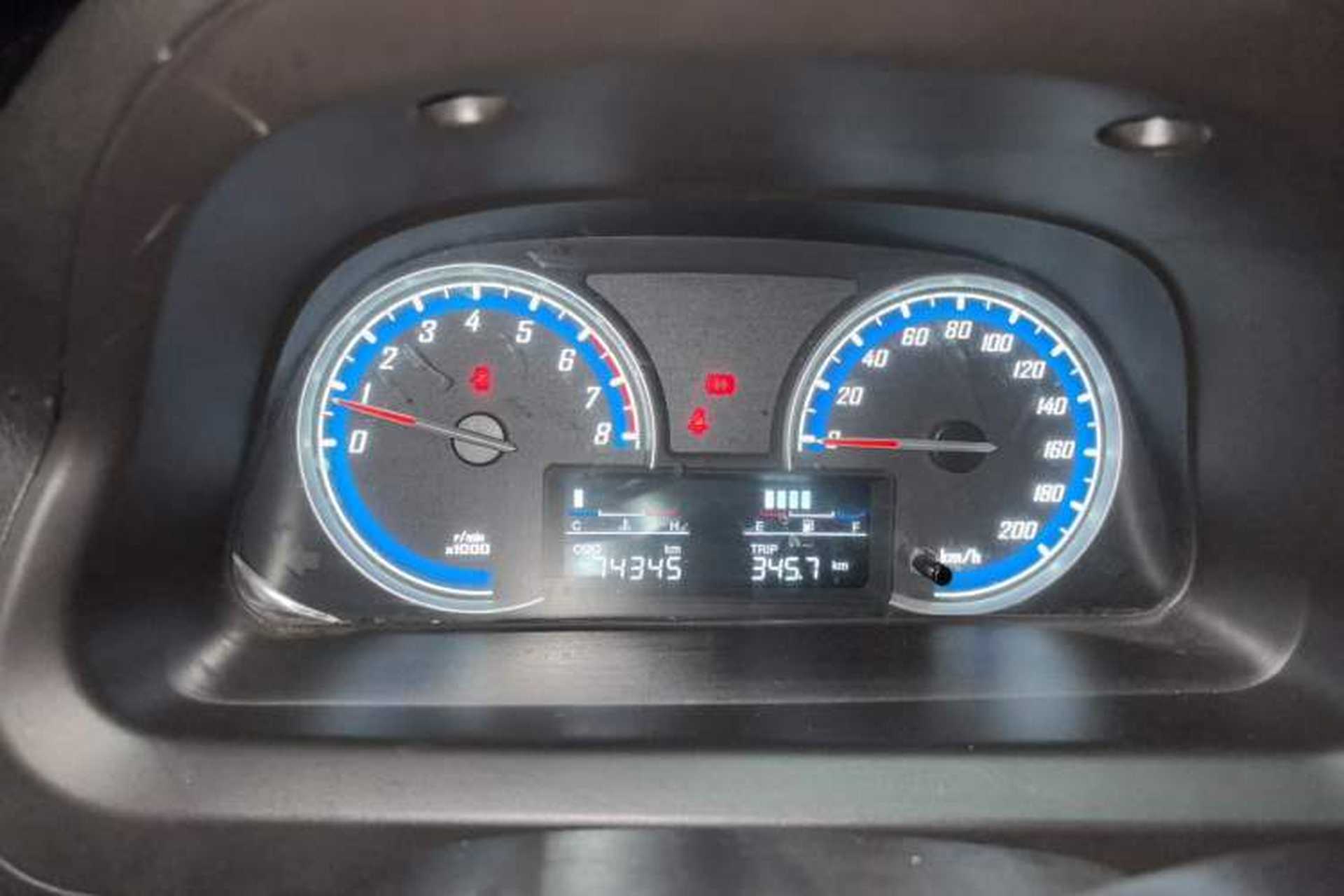 Used Baojun 730 2014 1.5L manual Comfort version 7 seats Instrument Cluster