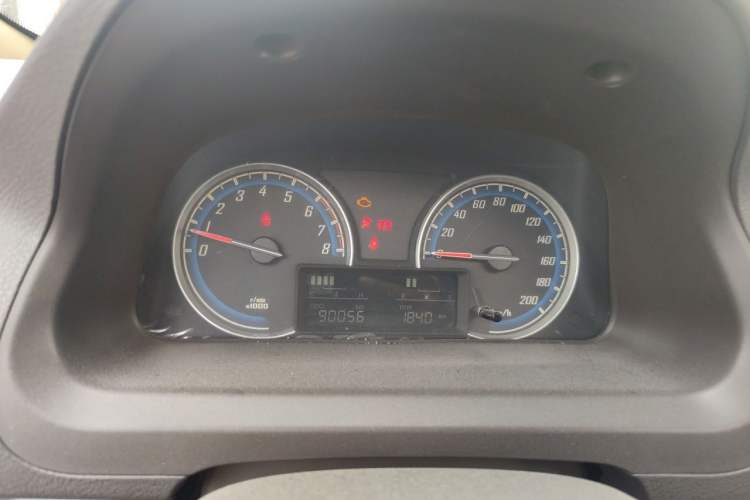 Used Baojun 730 2014 1.5L manual luxury trim 7 seats Instrument Cluster