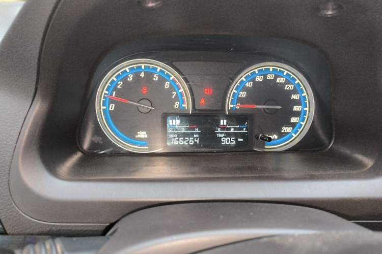 Used Baojun 730 2014 1.5L manual Comfort version 7 seats Instrument Cluster