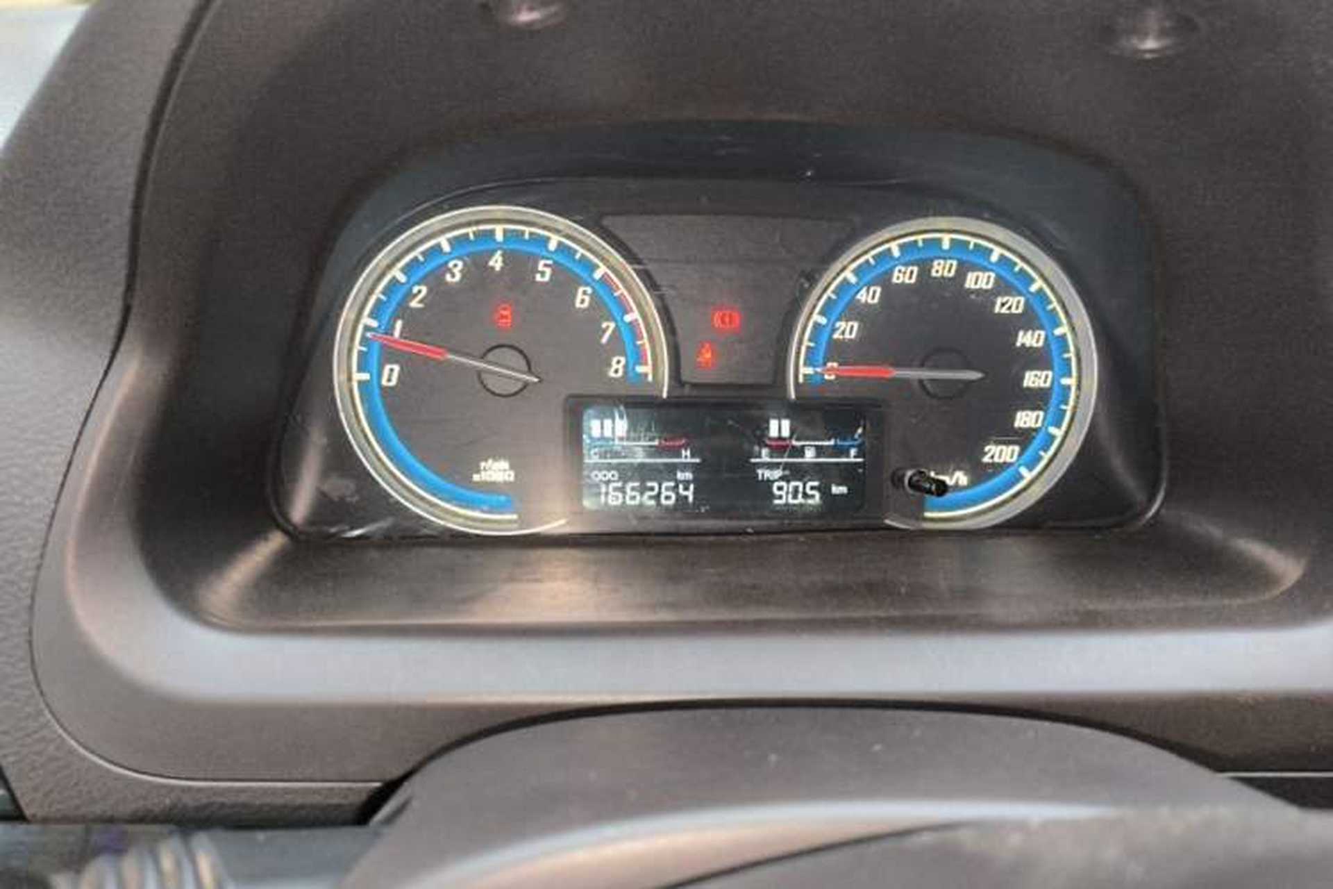 Used Baojun 730 2014 1.5L manual Comfort version 7 seats Instrument Cluster