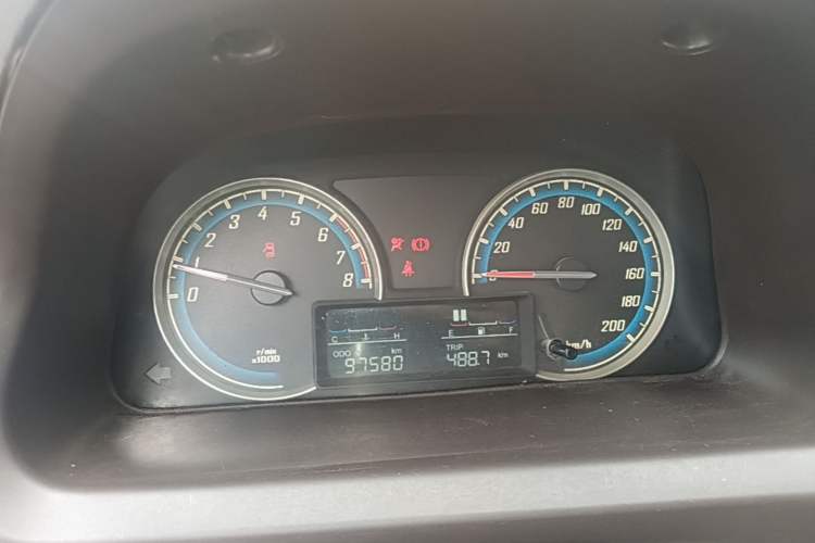 Used Baojun 730 2014 1.5L manual luxury trim 7 seats Instrument Cluster