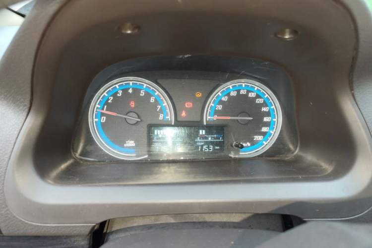 Used Baojun 730 2014 1.5L manual Comfort ESP version 7 seats Instrument Cluster