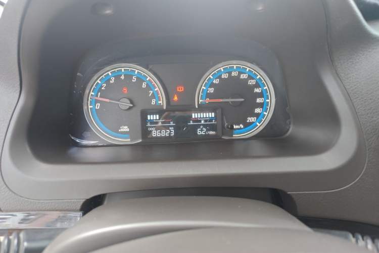 Used Baojun 730 2014 1.5L manual Comfort version 7 seats Instrument Cluster