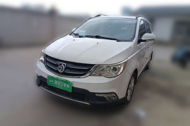 Used Baojun 730 2014 1.5L manual luxury trim 7 seats