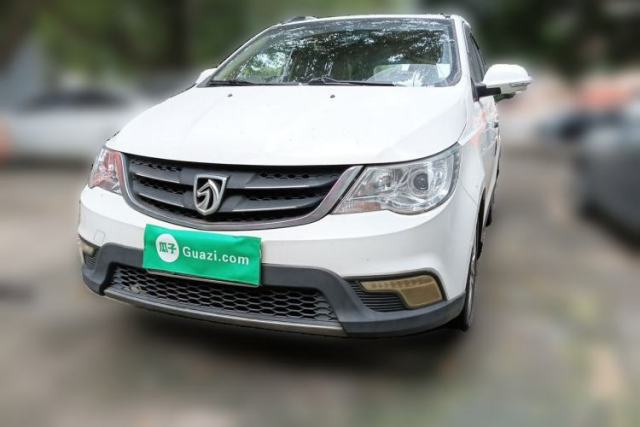 Used Baojun 730 2014 1.5L manual Comfort version 7 seats