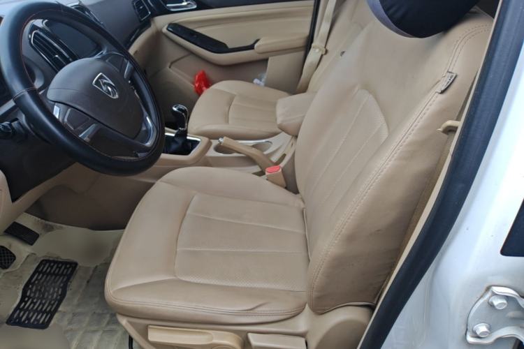 Used Baojun 730 2014 1.5L manual Comfort ESP version 7 seats Left Front Seat