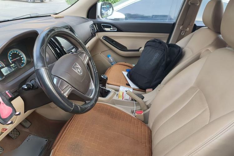 Used Baojun 730 2014 1.5L manual Comfort version 7 seats Left Front Seat
