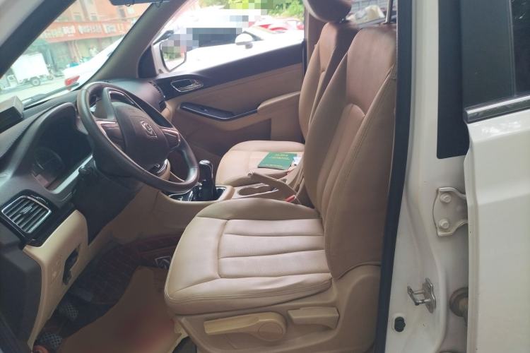 Used Baojun 730 2014 1.5L manual Comfort version 7 seats Left Front Seat
