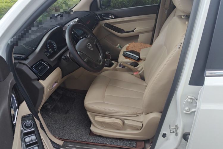 Used Baojun 730 2014 1.5L manual Comfort version 7 seats Left Front Seat