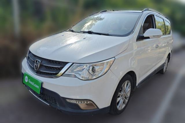 Used Baojun 730 2014 1.5L manual luxury trim 7 seats
