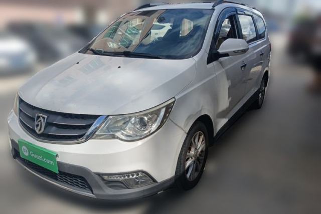 Used Baojun 730 2014 1.5L manual Comfort version 7 seats