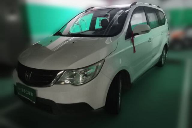 Used Baojun 730 2014 1.5L manual standard trim 7 seats