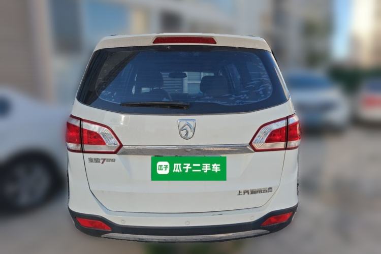 Used Baojun 730 2014 1.5L manual luxury trim 7 seats Rear