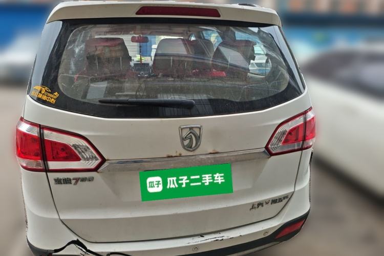 Used Baojun 730 2014 1.5L manual luxury trim 7 seats Rear