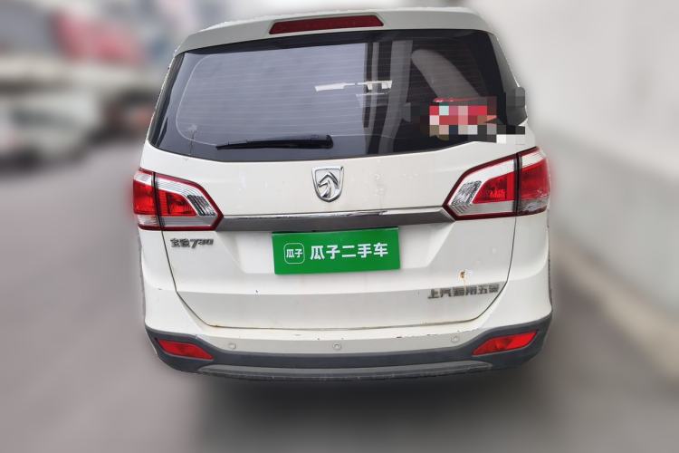 Used Baojun 730 2014 1.5L manual Comfort ESP version 7 seats Rear