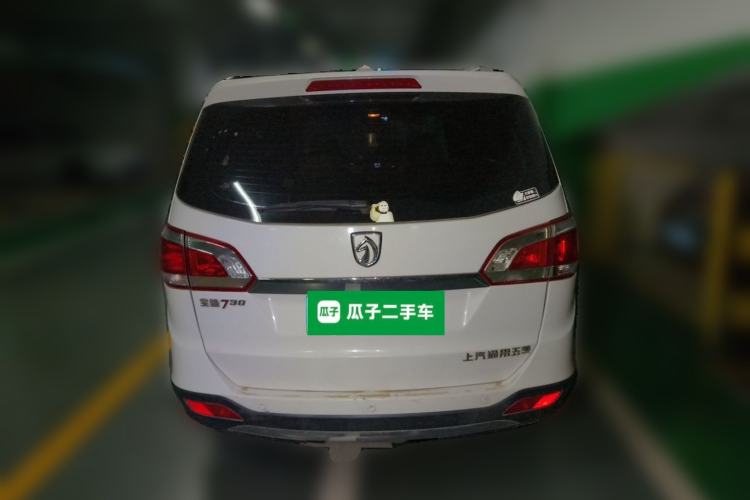 Used Baojun 730 2014 1.5L manual luxury trim 7 seats Rear
