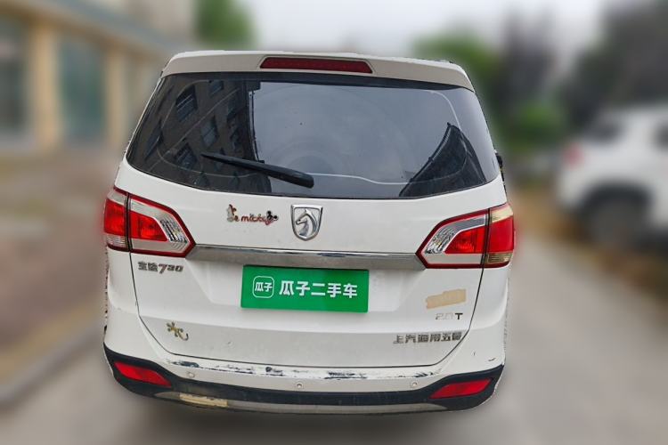Used Baojun 730 2014 1.5L manual luxury trim 7 seats Rear