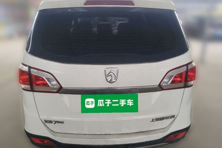 Used Baojun 730 2014 1.5L manual standard version 5 seats Rear