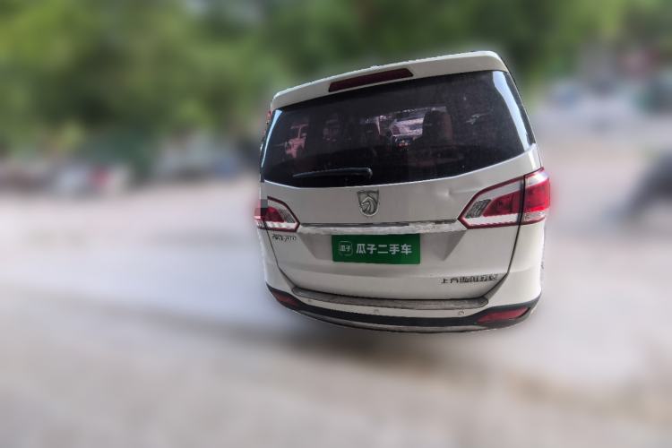 Used Baojun 730 2014 1.5L manual Comfort ESP version 7 seats Rear