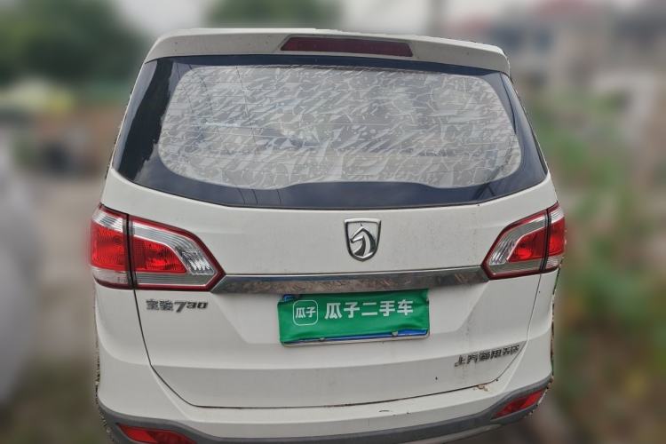 Used Baojun 730 2014 1.5L manual standard trim 7 seats Rear